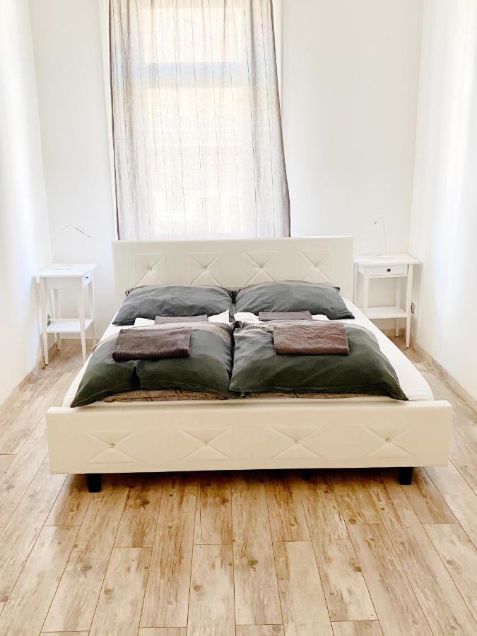 Luxury Apartment In The Centre Ac Parking Garden Budapesta Exterior foto
